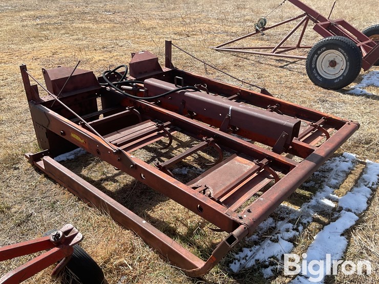 farmhand-8-bale-image-3