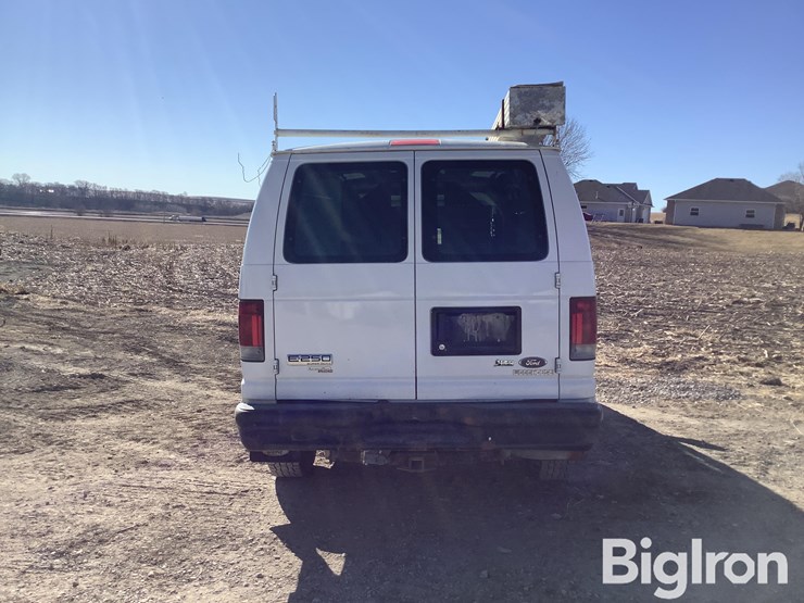 2013-ford-e250-image-6