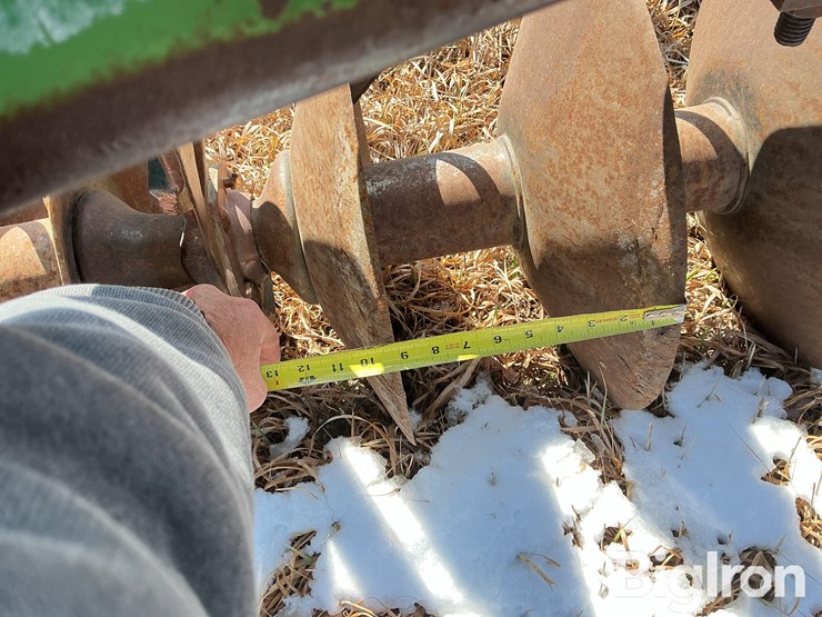 john-deere-331-image-14