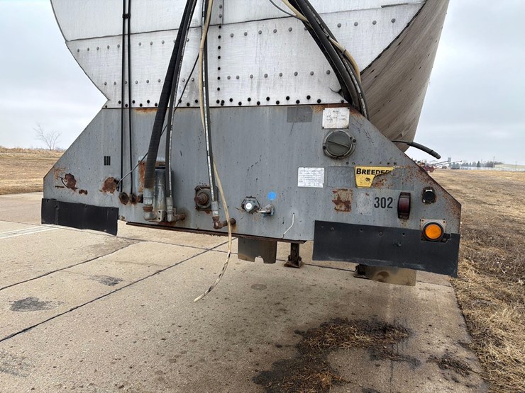 1999-bulkliner-36ft-semi-feed-trailer-image-37