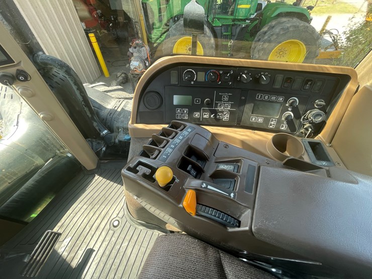 2011-john-deere-9430-image-37