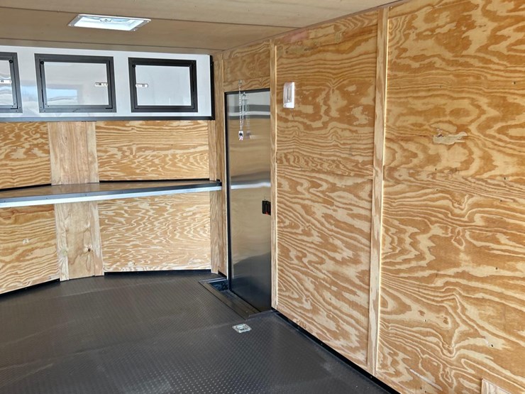 like-new--2025-steel-pines-cargo-llc-8-1/2ft-x-24ft-bumper-hitch-enclosed-trailer--1-owner-image-27