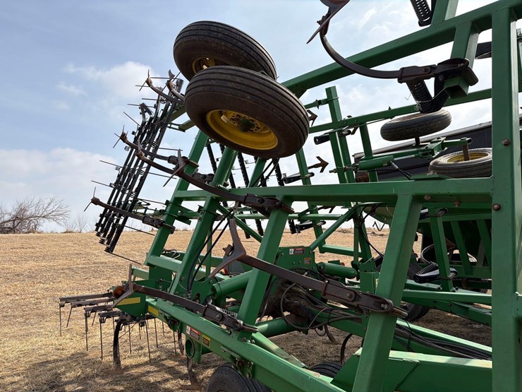 john-deere-726-image-21