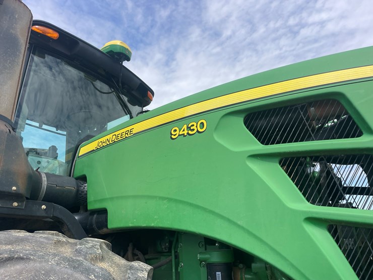 2010-john-deere-9430-image-31
