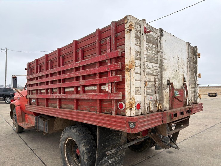 1974-gmc-5000-image-6