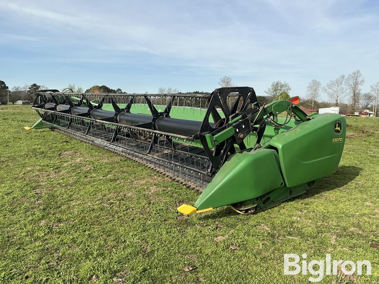 john-deere-630fd-image-1