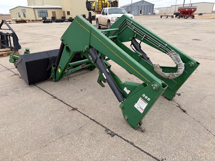 john-deere-10-image-4