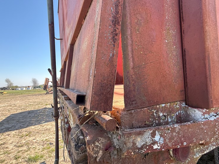 1965-trailmobile-trailer-image-16