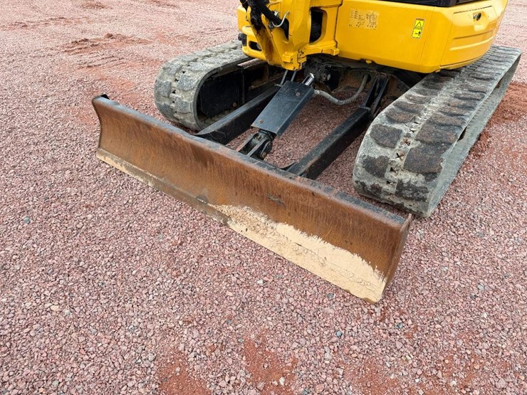 caterpillar-305e2-cr-image-25