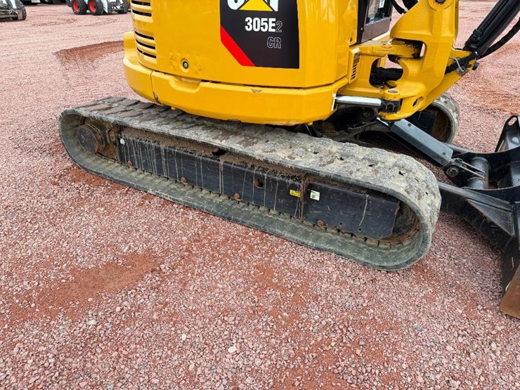 caterpillar-305e2-cr-image-11