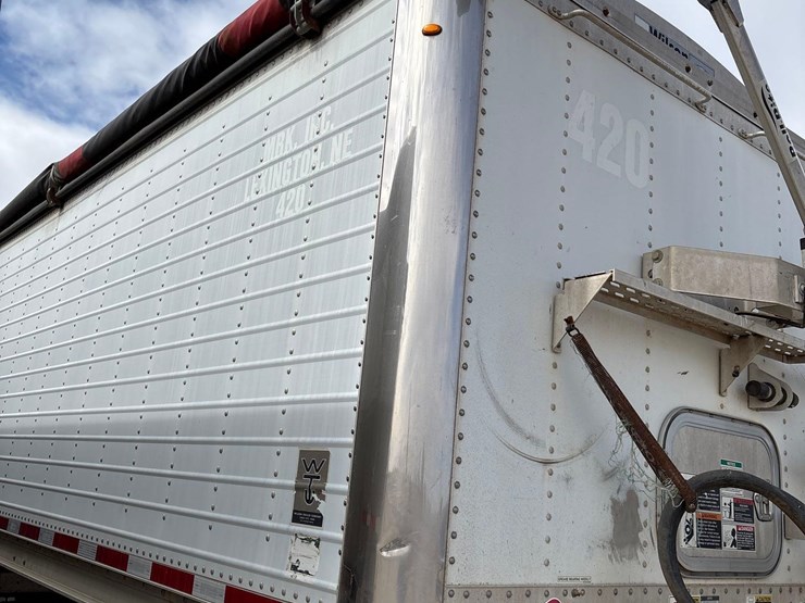 2014-wilson-grain-trailer-image-48