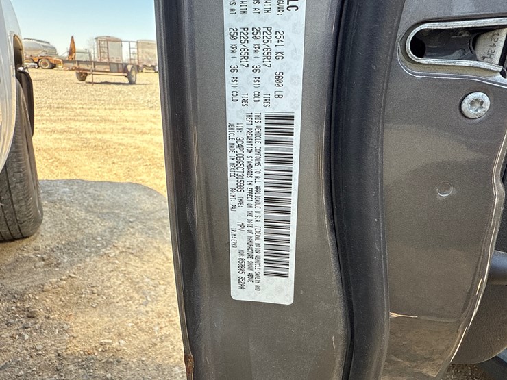 2012-dodge-journey-image-33