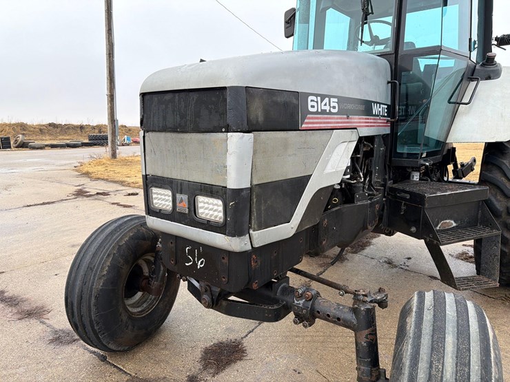 agco-white-6145-image-18