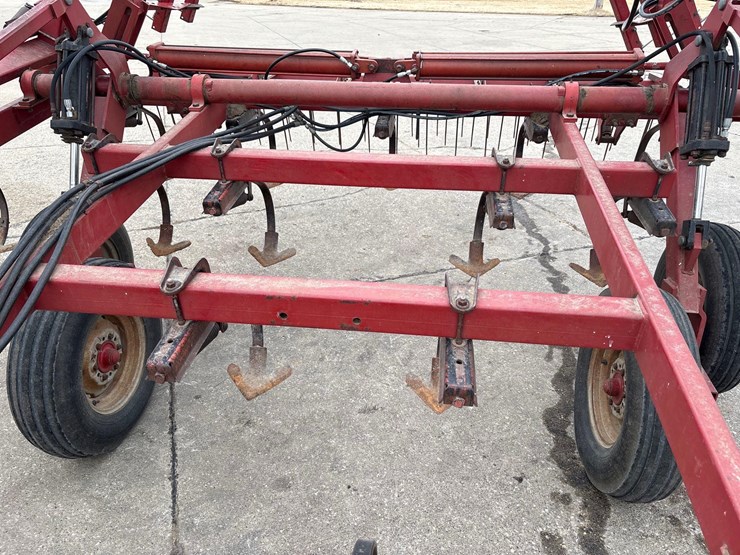 case-ih-4600-image-37