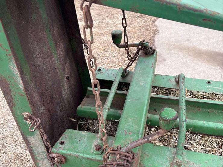 john-deere-24t-image-26