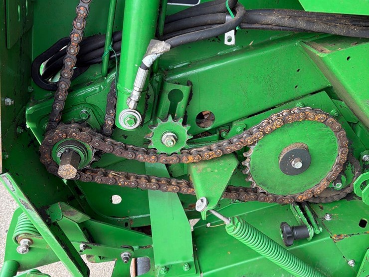 john-deere-568-image-30