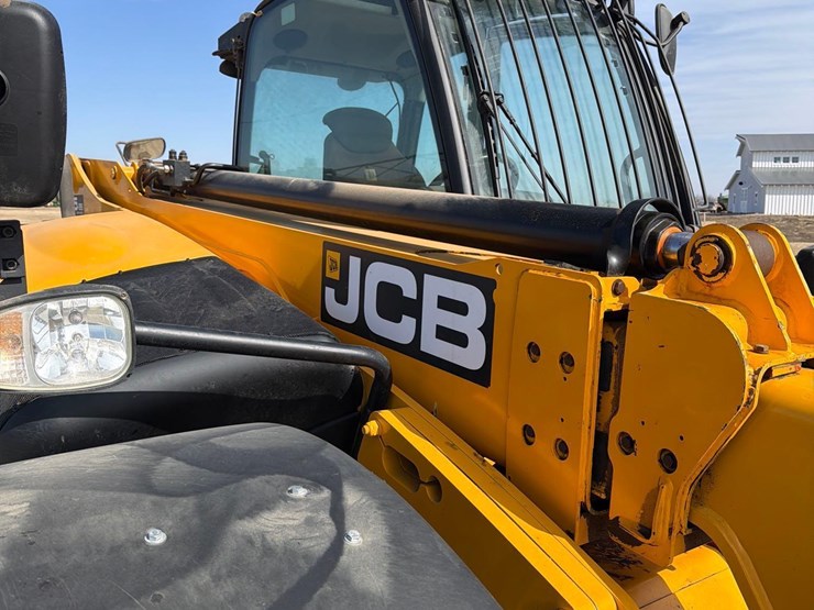 2012-jcb-535-95-image-56