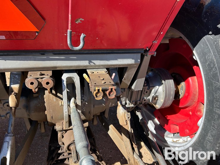 massey-ferguson-1080-image-18