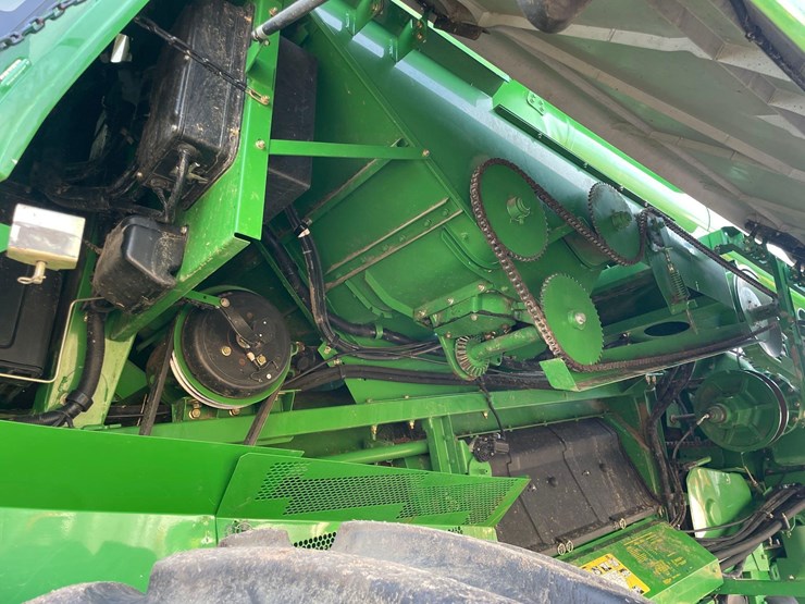 2007-john-deere-9560-sts-image-33