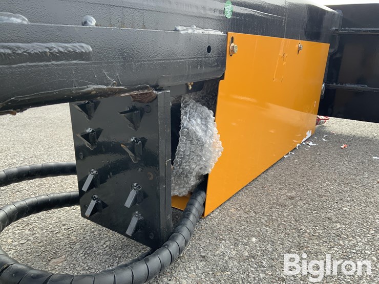 2025-massey-ferguson-730-image-13