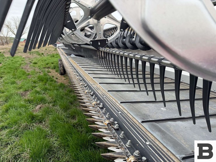 2023-mac-don-fd240-image-62