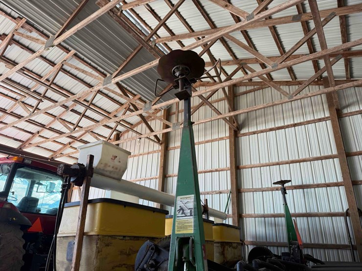 john-deere-7240-image-20