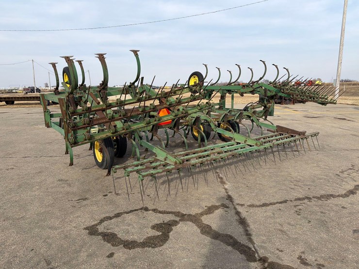 john-deere-1010-image-4