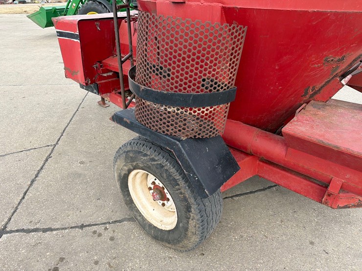 international-1250-image-5