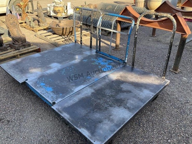 (3)-steel-deck-carts-image-3