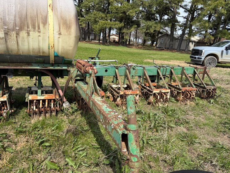 john-deere-12-image-28