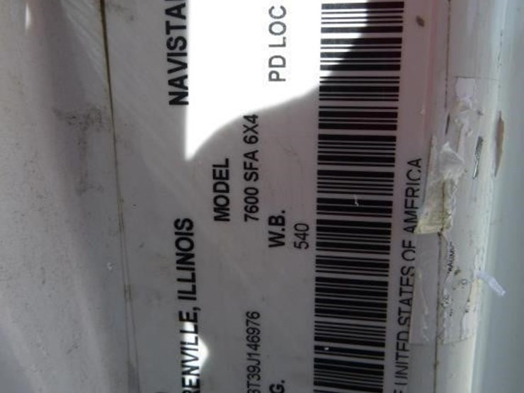 2009-international-7600-image-49