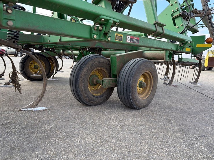 john-deere-726-image-12