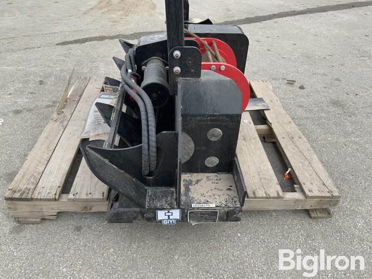 2025-massey-ferguson-730-image-15