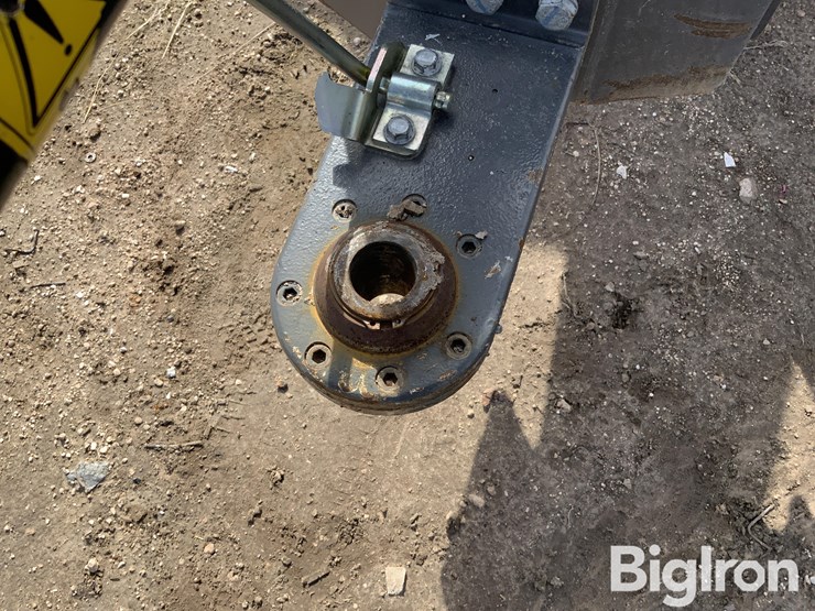 2022-massey-ferguson-2270xd-image-9