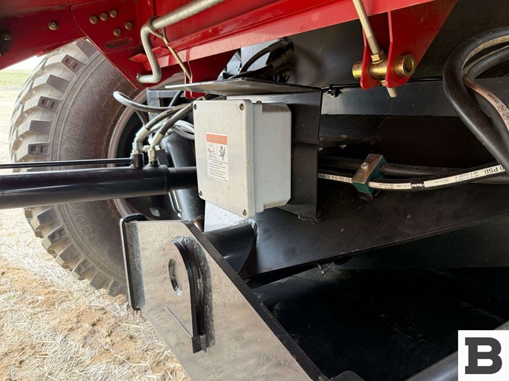 2020-case-ih-8250-image-19