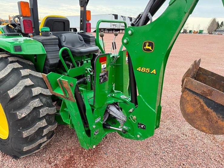 john-deere-4052m-image-32