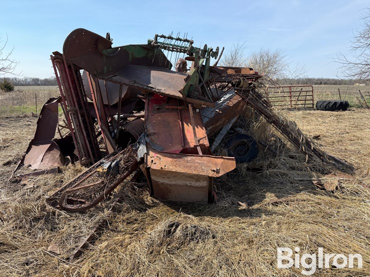 farm-scrap-metal-pile-image-8