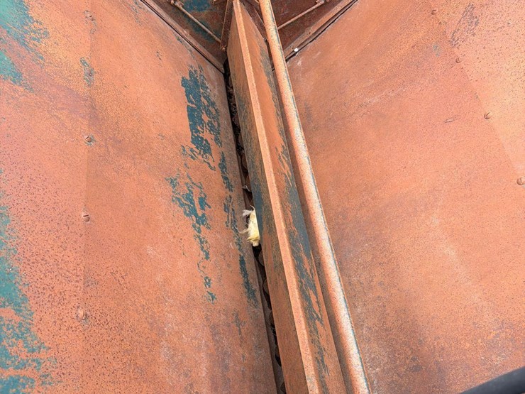 grain-o-vator-10ft-auger-wagon-image-16