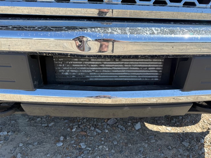 2019-chevrolet-3500hd-image-29