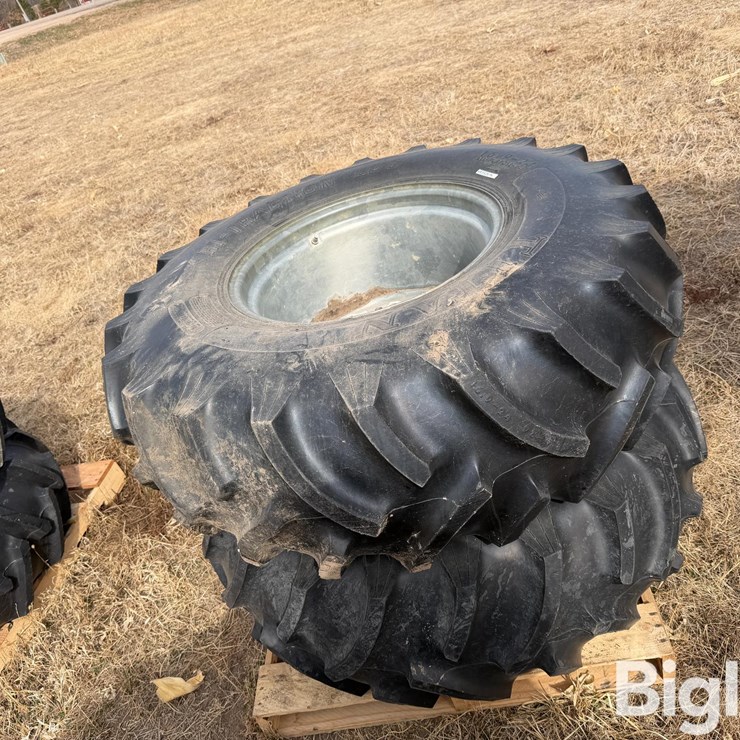 16.9-24 Pivot Tires & Rims