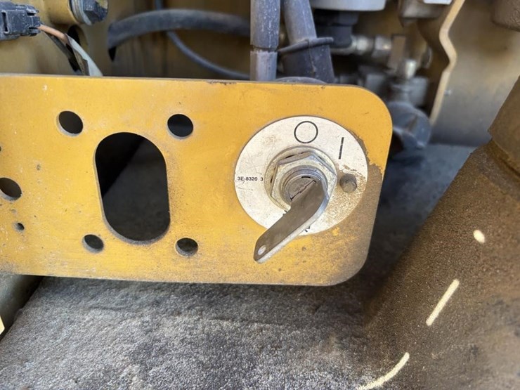 2006-caterpillar-143h-motor-grader-image-61