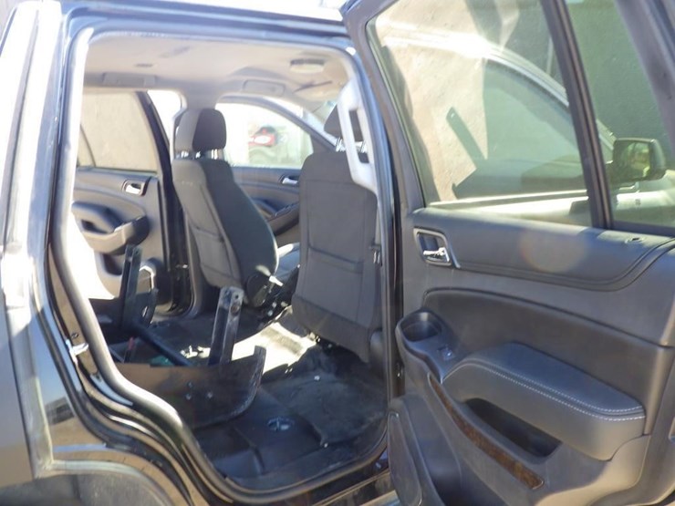 2020-chevrolet-tahoe-image-8