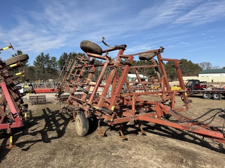 kewanee-24'-field-cultivator-with-drag-image-4