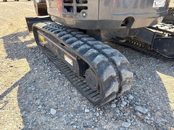 2017-bobcat-e26-image-5