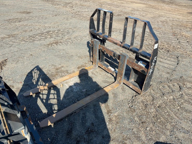 kubota-48"-forks-image-2