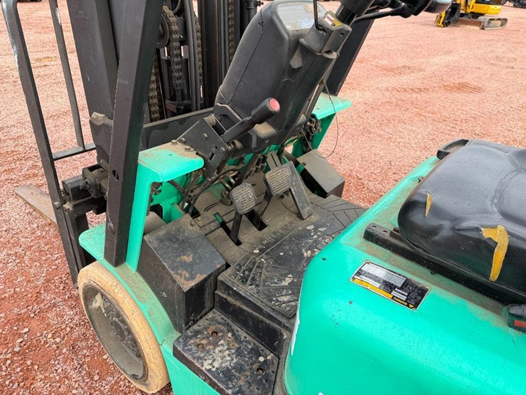 mitsubishi-fgc30k-image-33