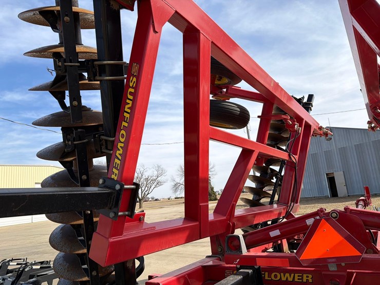 2008-sunflower-1435-image-26