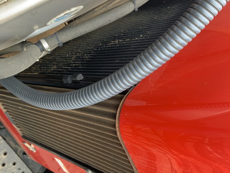 2013-case-ih-4430-self-propelled-sprayer-image-13