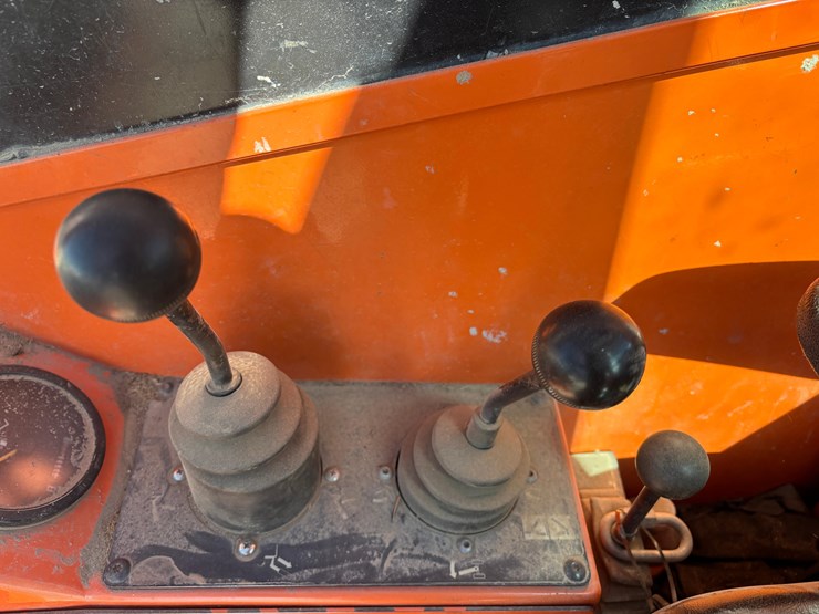 sky-trak-6042-image-9