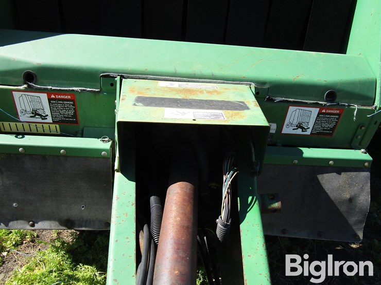 1998-john-deere-566-image-11